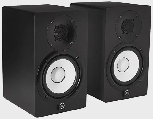 Pair of Yamaha HS5 studio monitors