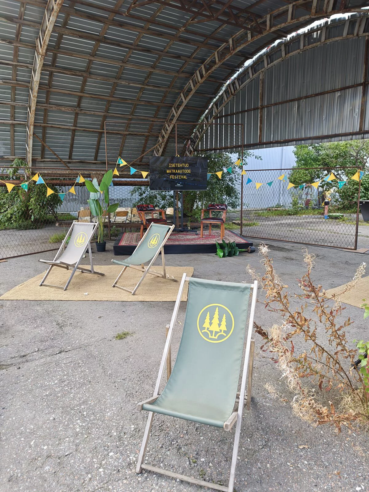 Festival stage at the homemade campervan festival in the Põhjala quarter